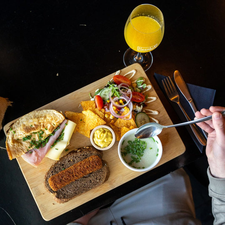 Lunch bij Brasserie HeerluX in Schinveld