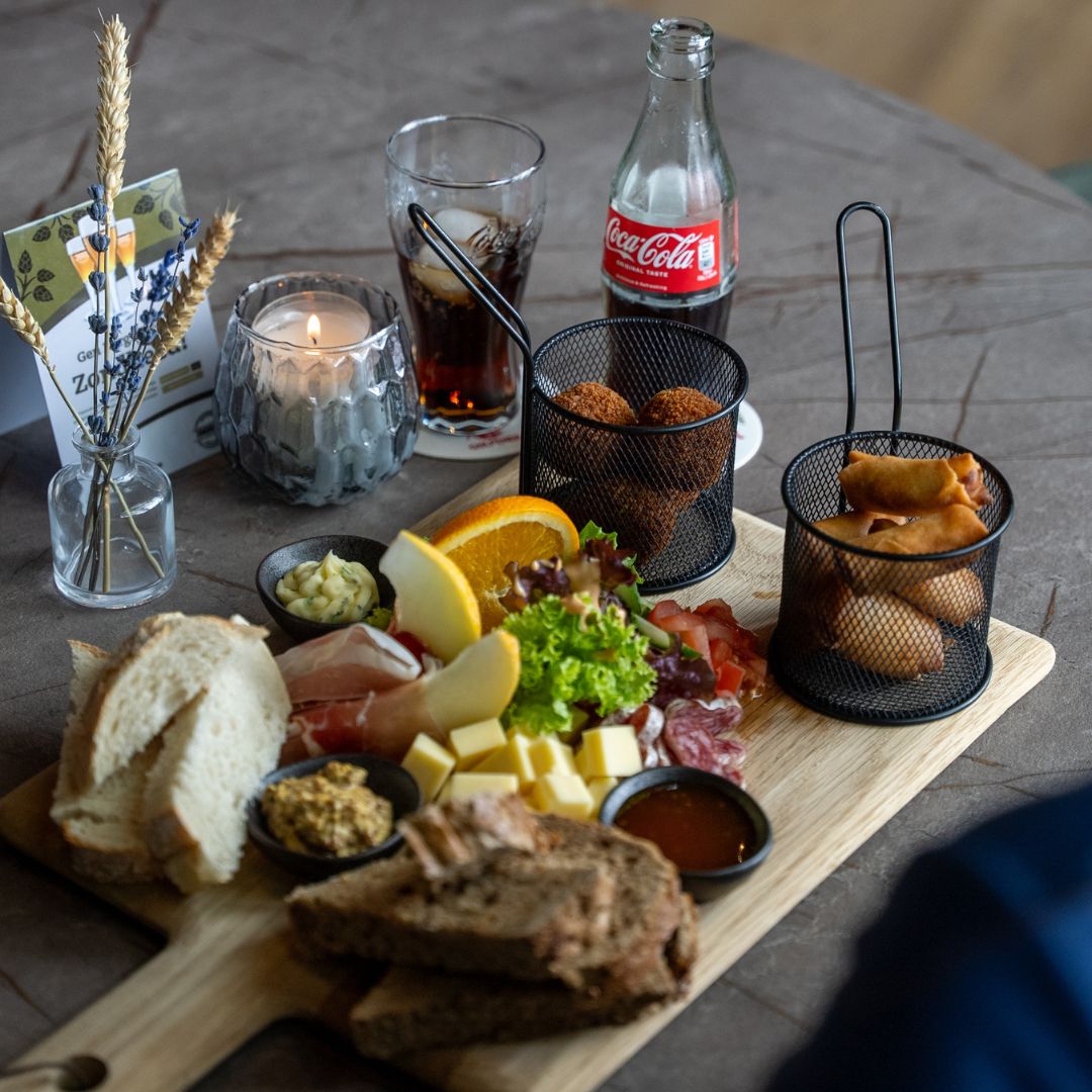 borrelplank bij Brasserie Zondheed in Ubachsberg