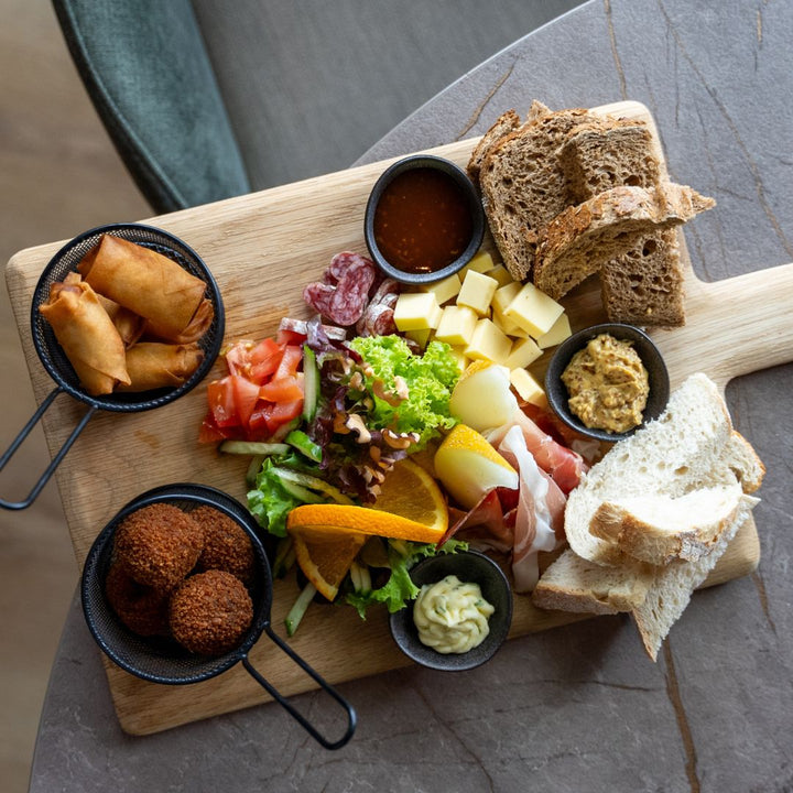 borrelplank bij Brasserie Zondheed in Ubachsberg