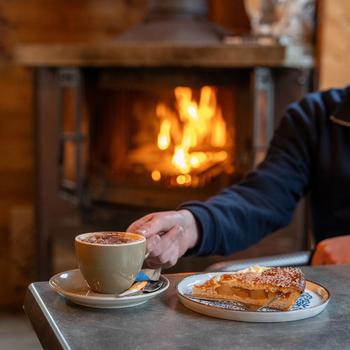 Koffie en vlaai bij Gasterie Hedelfinger in Bingelrade