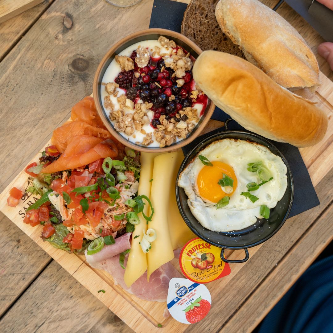 ontbijt Grand Café Geusseltbad in Maastricht