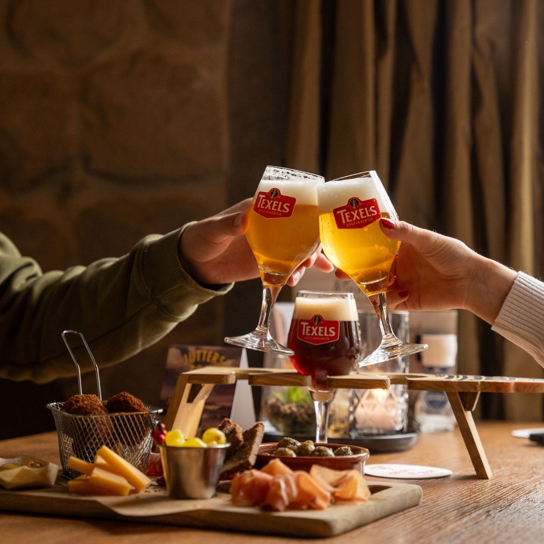 Texels Bierproeverij bij 't Aod Kloaster in Stevensweert